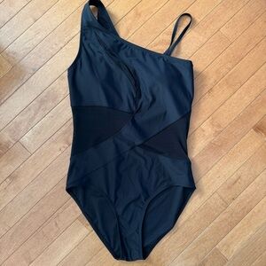 BEYOND Size 14 Black One Piece Swimsuit with Mesh Pieces and Removable Strap